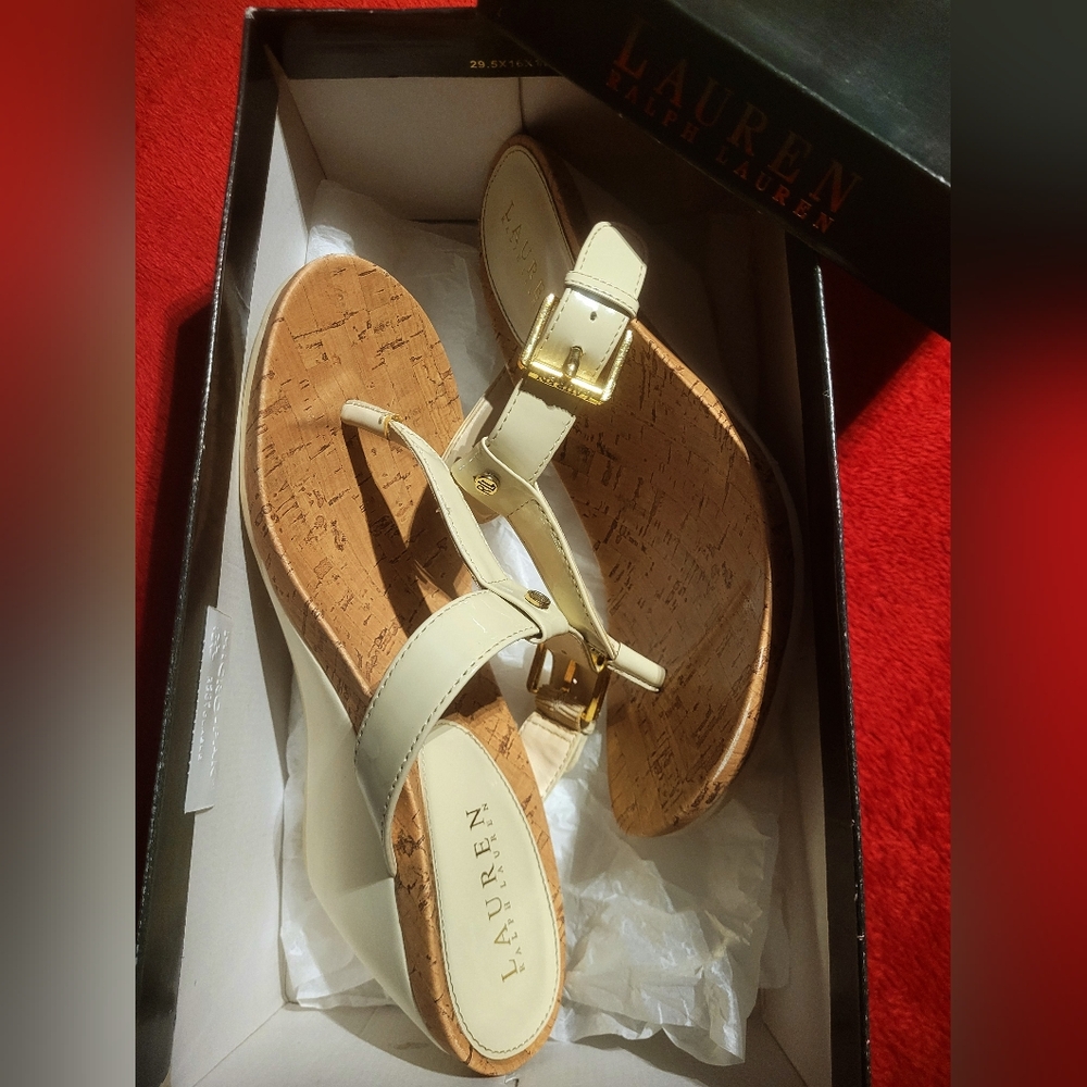 Ralph Lauren Roseanne Cream Patent Leather / Size 7.5